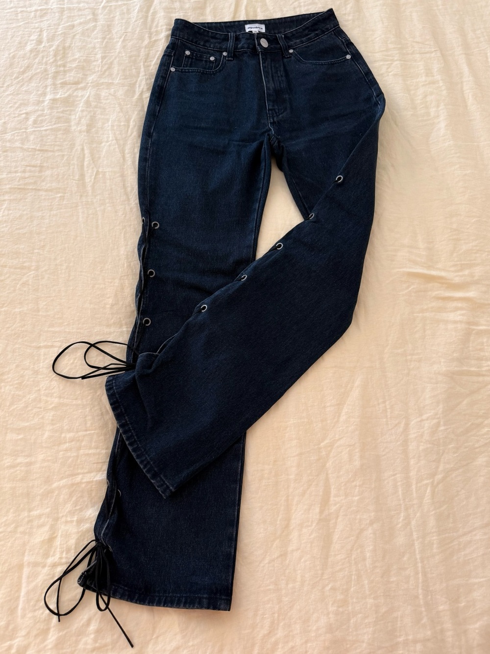 superdown lace-side jeans